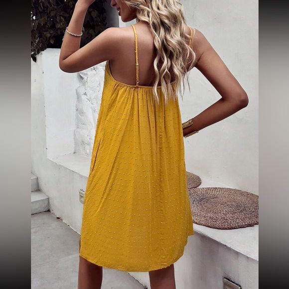 Boho lace insert Swiss dot halter dress mustard yellow - Picture 2 of 12